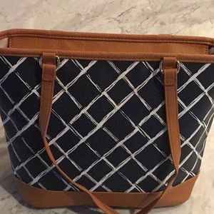 Thirty-One City Chic Dash of Plaid Tote NEW